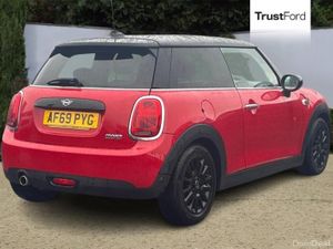 Mini Cooper 1.5 Cooper Classic II 3dr [Nav Pack] - Image 4