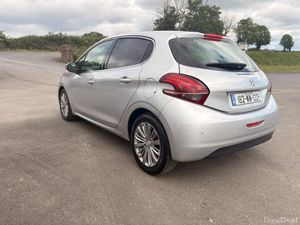 Peugeot 208 2018 - Image 2