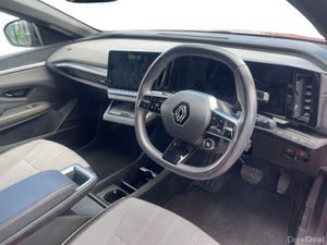 Renault Megane E-Tech EV60 220hp Techno - Image 2