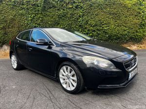 Volvo V40 1.6 AUTOMATIC LEATHER - Image 2