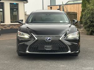 Immaculate 201 Lexus ES300h! - Image 2