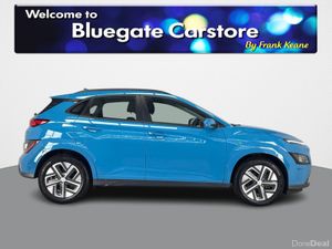 Hyundai KONA SE CONNECT EV **FULL BLACK CLOTH INTE - Image 3