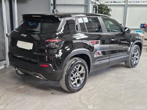 26 JEEP AVENGER  E-HYBRID EDCT6 LONGITUDE - Image 3