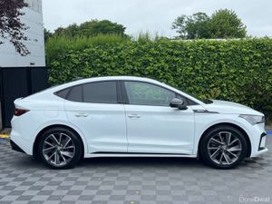 Skoda Enyaq 60 IV SPORTLINE ** BIG SPEC ** // PANO - Image 3