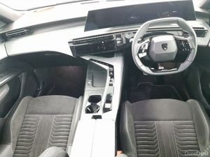 Peugeot 5008 BEV 73kwh 210hp GT - Image 4