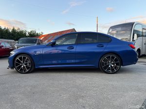 2022 BMW 330E M SPORT, HEAD UP DISPLAY! - Image 4