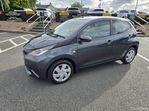 Toyota Aygo X Play - Image 2
