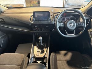 Nissan Qashqai 1.3 PET MILD HYBRID SV - Image 4