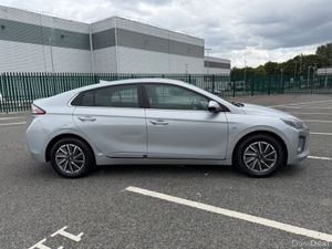 Hyundai IONIQ FULL EV, PREMIUM MODEL, LOW MILEAGE, - Image 4