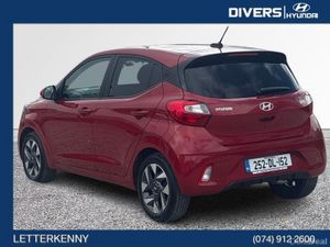 Hyundai i10 Deluxe Plus - Image 2