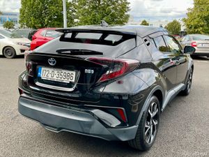 Toyota C-HR 2017 Hybrid Automatic - Image 3