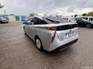 Toyota Prius 1.8 Hybrid Petrol 2016 - Image 4