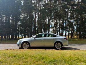 Opel Insignia 2016 Diesel Lovely Car - Image 4