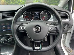 Volkswagen Golf R-LINE PACK 1.2 TSI AUTO // NEW 19 - Image 4