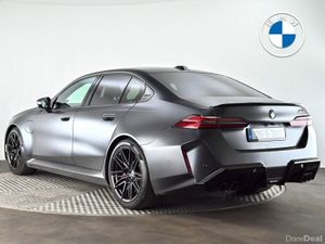 BMW M5 Saloon - Image 2