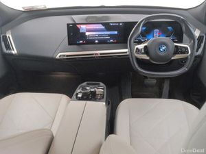 BMW iX xDrive40 M Sport Edition - Image 4
