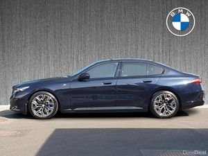 BMW i5 eDrive40 M Sport Saloon - Image 4