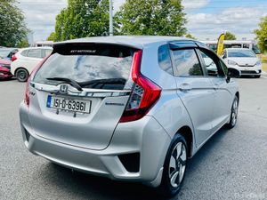 Honda Fit 2015 - Image 2