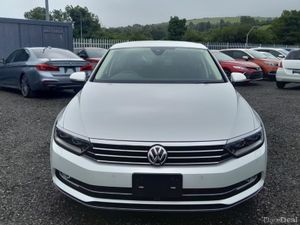 Volkswagen Passat Estate TSI COMFORT LINE - Automa - Image 2