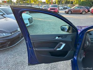 Peugeot 308 1.5L Diesel GT LINE BLUE HDI - Automat - Image 4
