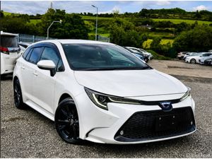 Toyota Corolla Touring 1.8 Petrol Hybrid Auto - lo - Image 2