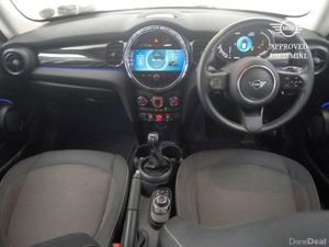 Mini Cooper 3-Door Cooper Classic - Image 4