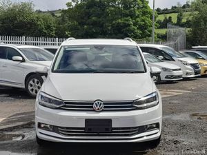 Volkswagen Touran 1.4 L Petrol TSI HIGH LINE - Aut - Image 4
