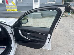 BMW 3-Series M-SPORT 2.0L Petrol Automatic LOW Mil - Image 4