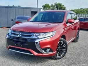Mitsubishi Outlander 2.0L Petrol 4WD PHEV G SAFETY - Image 3
