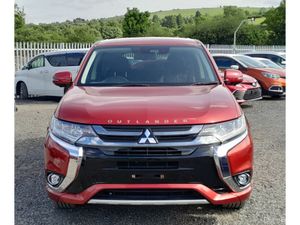 Mitsubishi Outlander 2.0L Petrol 4WD PHEV G SAFETY - Image 2