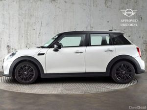 Mini Cooper 5-Door Cooper Exclusive - Image 3