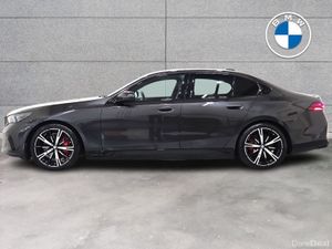 BMW i5 eDrive40 M Sport Pro Saloon - Image 4