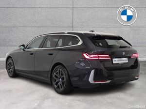 BMW i5 eDrive40 Sport Edition Touring - Image 3