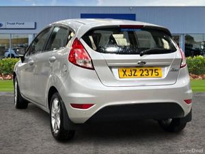 Ford Fiesta 1.25 82 Zetec 5dr - Image 2