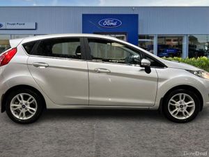 Ford Fiesta 1.25 82 Zetec 5dr - Image 3