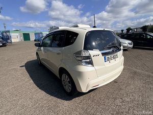 Honda Fit 1.3 Hybrid Petrol 2013 - Image 4