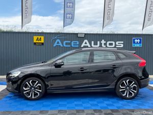 Volvo V40 CROSS COUNTRY - 2.0L DIESEL - AUTO - 12M - Image 4