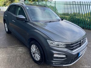 Volkswagen T-Roc 1.6 TDI 115BHP DESIGN LOW KMS!!.. - Image 2