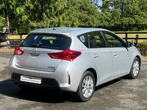 Toyota Auris 1.4 D4D Aura Edition - Image 3