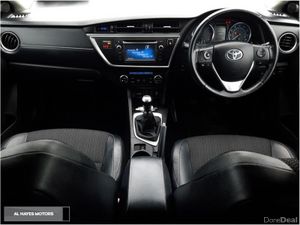 Toyota Auris 1.4 D-4D EXCEL S/S 5DR - Image 2