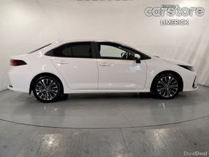 Toyota Corolla 1.8 Hybrid Luna Sport Saloon - Image 2