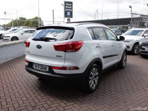 2016 KIA SPORTAGE 1.7 D PLATINUM 2WD 4DR SUV - Image 4