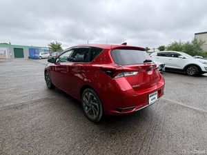 Toyota Auris 1.8 Hybrid 2016 - Image 4