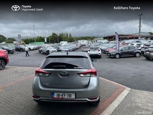 Toyota Auris HYBRID LUNA SPORT 4DR AUTO - Image 4