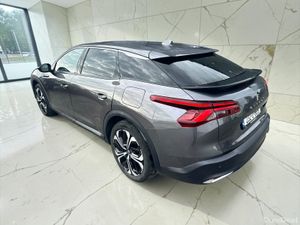2023 Citroen C5 X Petrol Plug-in Hybrid 1.6 - Image 2