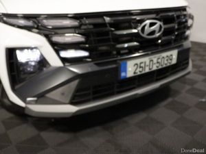 Hyundai Tucson Executive Ex Demo 1.6l Diesel Suv - Image 3