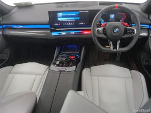 BMW M5 Touring - Image 4