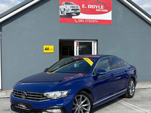 2020 Volkswagen Passat R-Line - Image 2