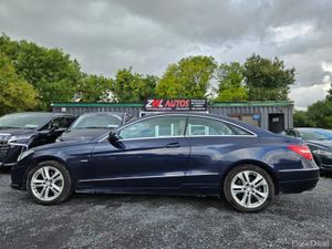 12 Mercedes-Benz E-Class Coupe - Image 4