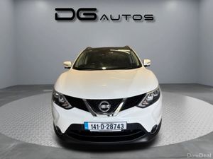 Nissan Qashqai Auto - Panroof - half Leather- Low - Image 4
